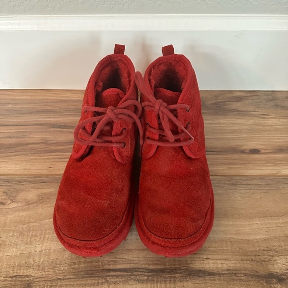 UGG Kids Red Sheepskin Lace Up Boots Size 4 - Picture 2 of 6